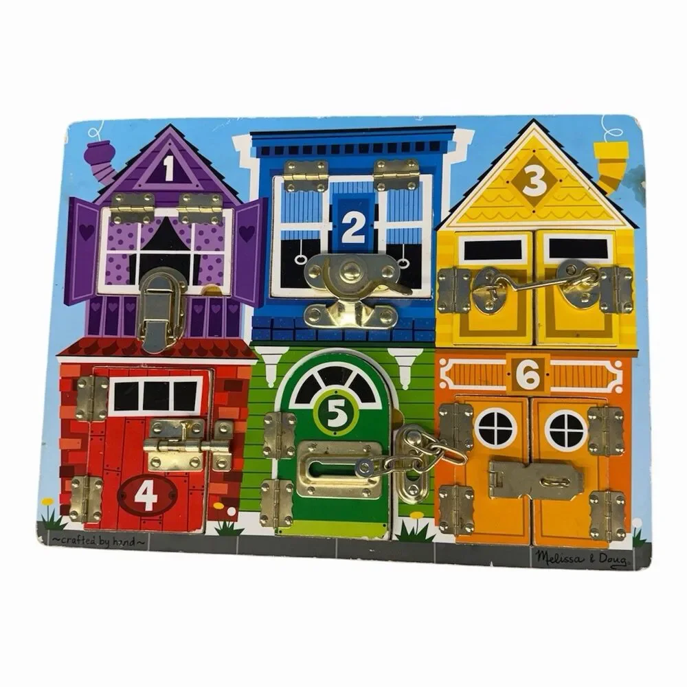 Melissa & Doug Wooden Latches Board~Open to Find the Animals #3785 Ages 3+